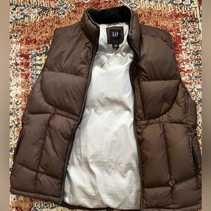 Gap puffer vest (Almost Vintage)